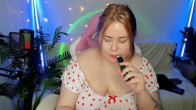 Akemi BBW online show from 01.23.25