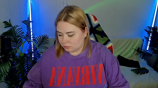 Akemi BBW online show from 02.14.25