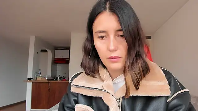 Snapshot of zoe_jeane_beker chatting on 02.13.25 zoe jeane beker online show from 02.13.25