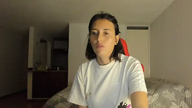 Snapshot of zoe_jeane_beker chatting on 02.14.25 zoe jeane beker online show from 02.14.25