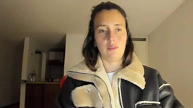 Snapshot of zoe_jeane_beker chatting on 02.15.25 zoe jeane beker online show from 02.15.25