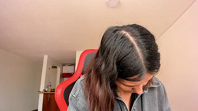 Snapshot of zoe_jeane_beker chatting on 02.26.25 zoe jeane beker online show from 02.26.25