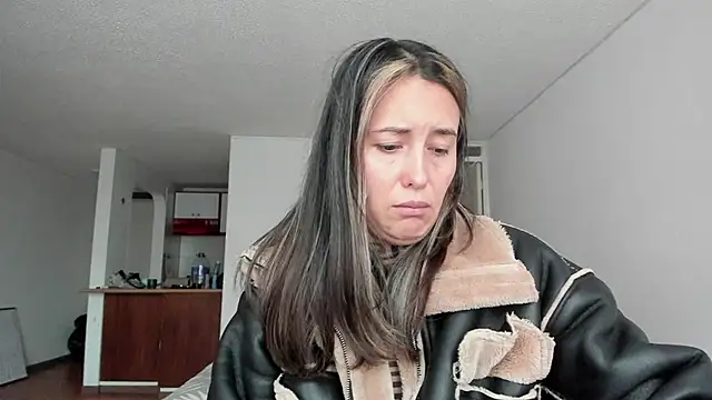 Snapshot of zoe_jeane_beker chatting on 03.04.26 zoe jeane beker online show from 03.04.26