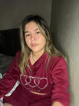 zoe adhara online show from 01.08.25