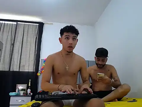 Snapshot of Evilboy555 chatting on 11.21.25 Evilboy555 online show from 11.21.25