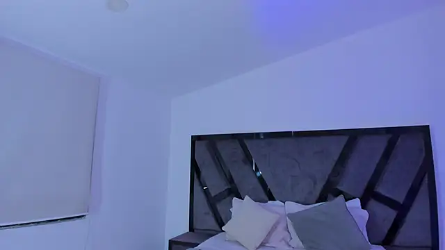 DereckCooperr online show from 01.11.25