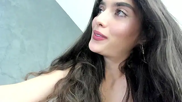 PortraitMarie online show from 12.04.24