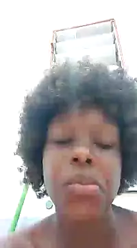 Snapshot of bebygirl143s chatting on 12.27.24 bebygirl143s online show from 12.27.24