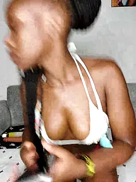 bebygirl143s online show from 11.20.25