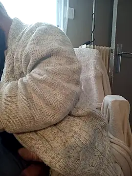 teekoine1 online show from 10.19.25