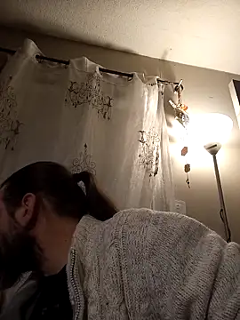 teekoine1 online show from 10.27.25