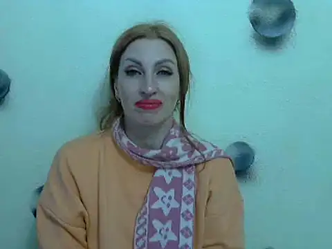 Snapshot of Jillian_Pattie chatting on 12.17.24 Jillian Pattie online show from 12.17.24