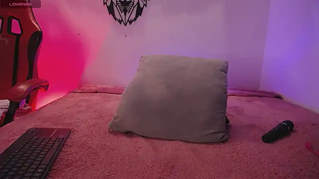 Katy Van online show from 10.12.25