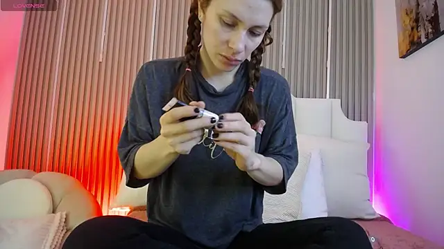 Katy Van online show from 04.07.26