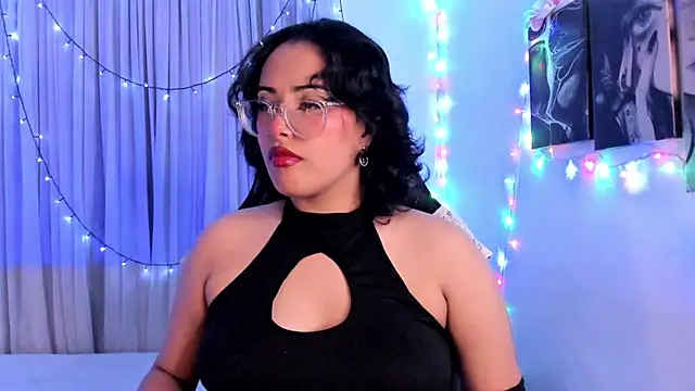 Snapshot of willow_poisson chatting on 03.17.26 willow poisson online show from 03.17.26