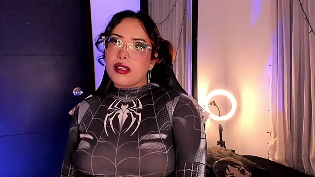 Snapshot of willow_poisson chatting on 07.04.26 willow poisson online show from 07.04.26