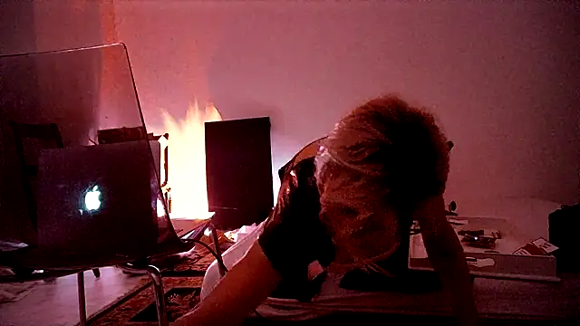 Snapshot of CharlotteVixxens chatting on 02.05.25 CharlotteVixxens online show from 02.05.25