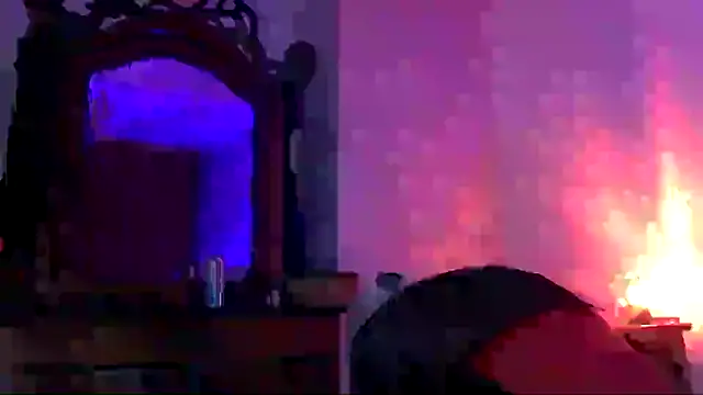 Snapshot of CharlotteVixxens chatting on 09.25.25 CharlotteVixxens online show from 09.25.25