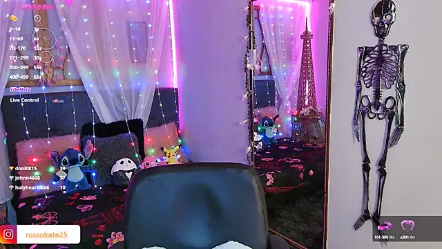 laura olssen online show from 02.15.25