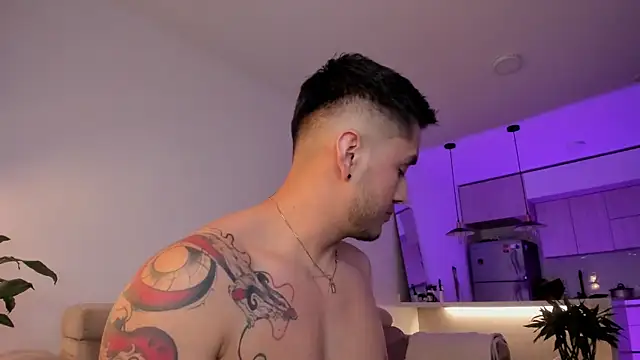 Snapshot of Chriskyle_ chatting on 03.20.25 Chriskyle  online show from 03.20.25