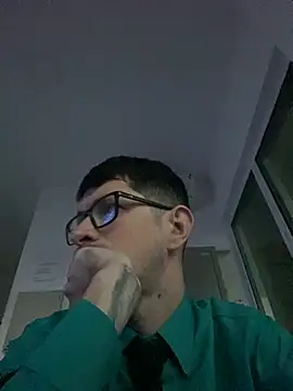 Snapshot of Juliano2289 chatting on 07.18.26 Juliano2289 online show from 07.18.26