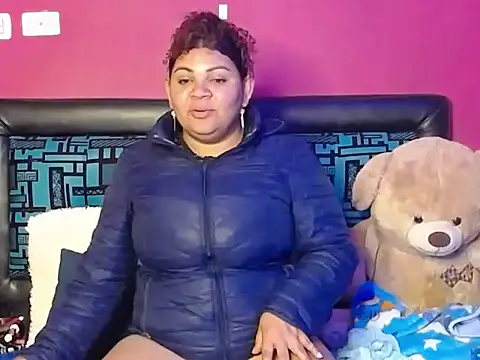 karolhot916 online show from 10.04.25