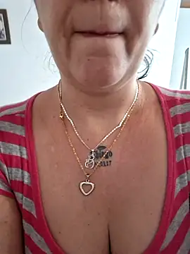 Snapshot of Gimena41 chatting on 09.11.25 Gimena41 online show from 09.11.25