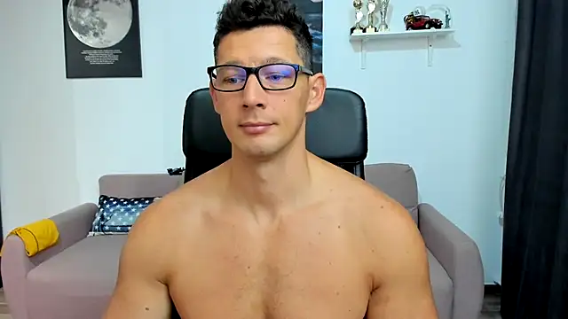 BrutusK08 online show from 10.13.25