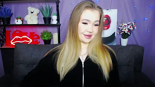 StacyYellig online show from 03.22.25