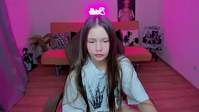 HelloRoxy online show from 10.19.25