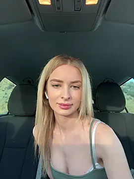 EvieEvans online show from 01.26.25