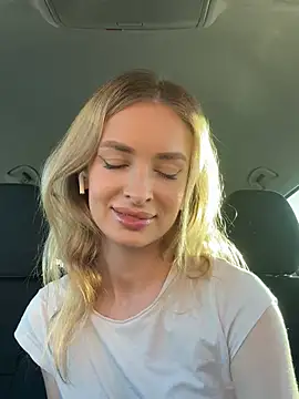 EvieEvans online show from 02.16.25