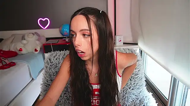 Dayna Nebula online show from 03.22.25