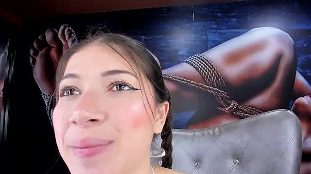 miss  pamela online show from 12.13.24