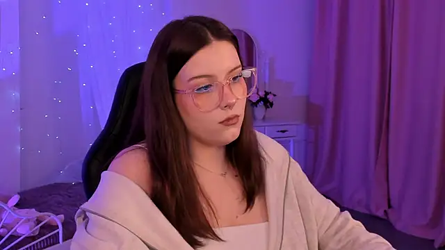 CoralineKeyns online show from 01.20.25