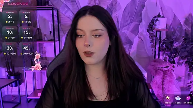 CoralineKeyns online show from 09.21.25