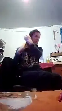 Snapshot of Cameron_puppy chatting on 03.19.25 Cameron puppy online show from 03.19.25
