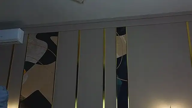 katy  moonj online show from 10.10.25