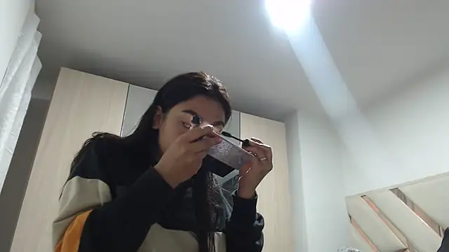 fairylatin222 online show from 10.28.25