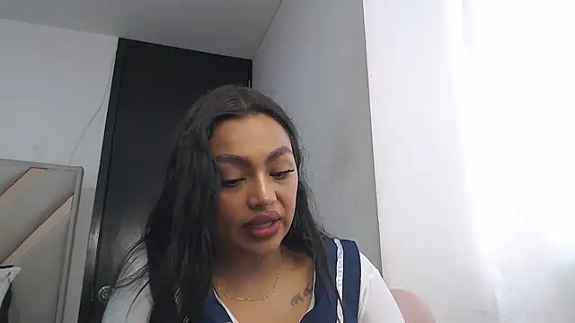 fairylatin222 online show from 10.31.25