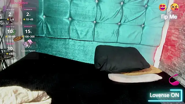 Snapshot of Cloee66 chatting on 02.04.26 Cloee66 online show from 02.04.26