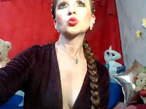 hottieperla online show from 12.17.24