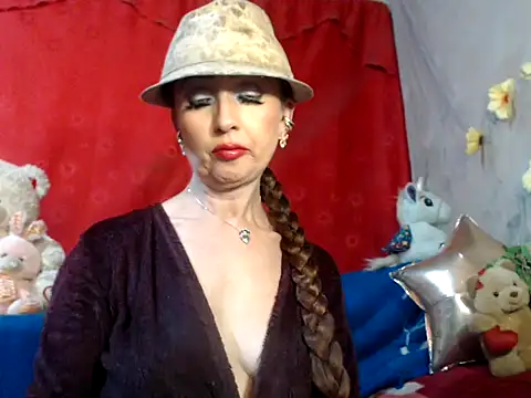 hottieperla online show from 12.23.24