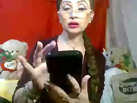 Snapshot of hottieperla chatting on 06.02.26 hottieperla online show from 06.02.26