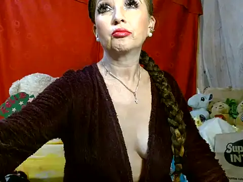 Snapshot of hottieperla chatting on 06.19.26 hottieperla online show from 06.19.26