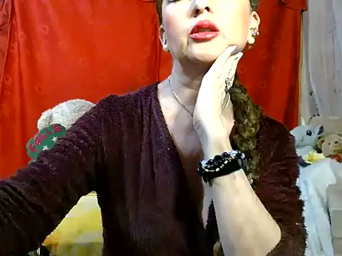 Snapshot of hottieperla chatting on 06.26.26 hottieperla online show from 06.26.26