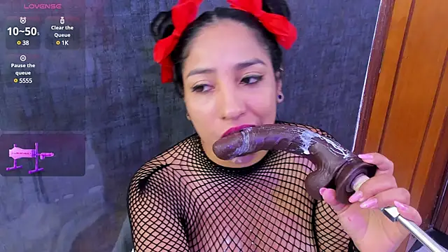 Snapshot of sweetyblowjob1 chatting on 02.12.25 sweetyblowjob1 online show from 02.12.25