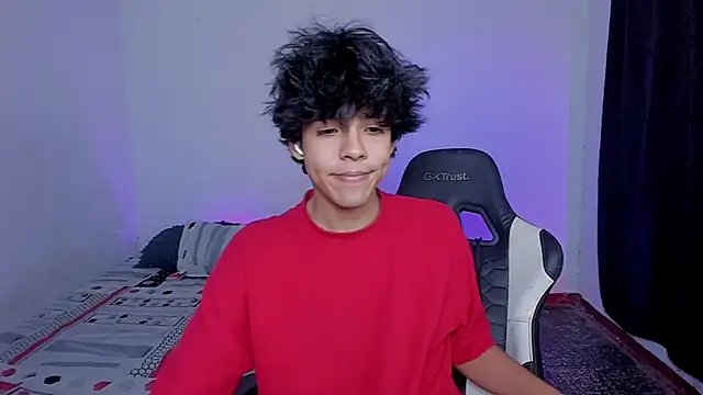 Snapshot of Alan26_ chatting on 11.29.25 Alan26 online show from 11.29.25