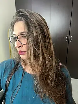 Snapshot of adara_lennox chatting on 08.06.26 adara lennox online show from 08.06.26