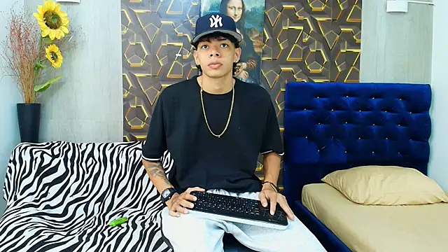 Snapshot of Harry_jhonsson chatting on 04.29.26 Harry jhonsson online show from 04.29.26